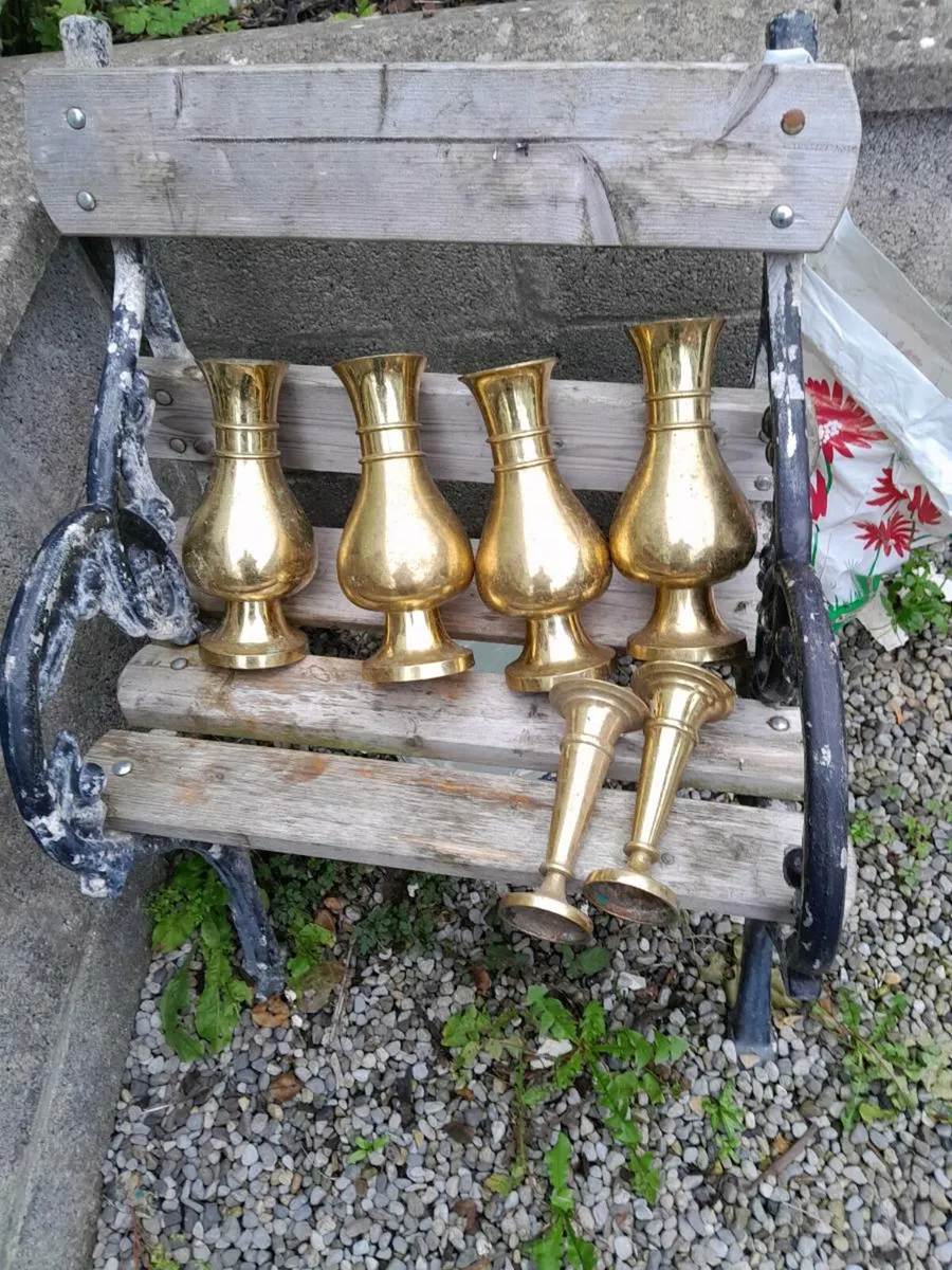 Vintage brass vases - Image 1