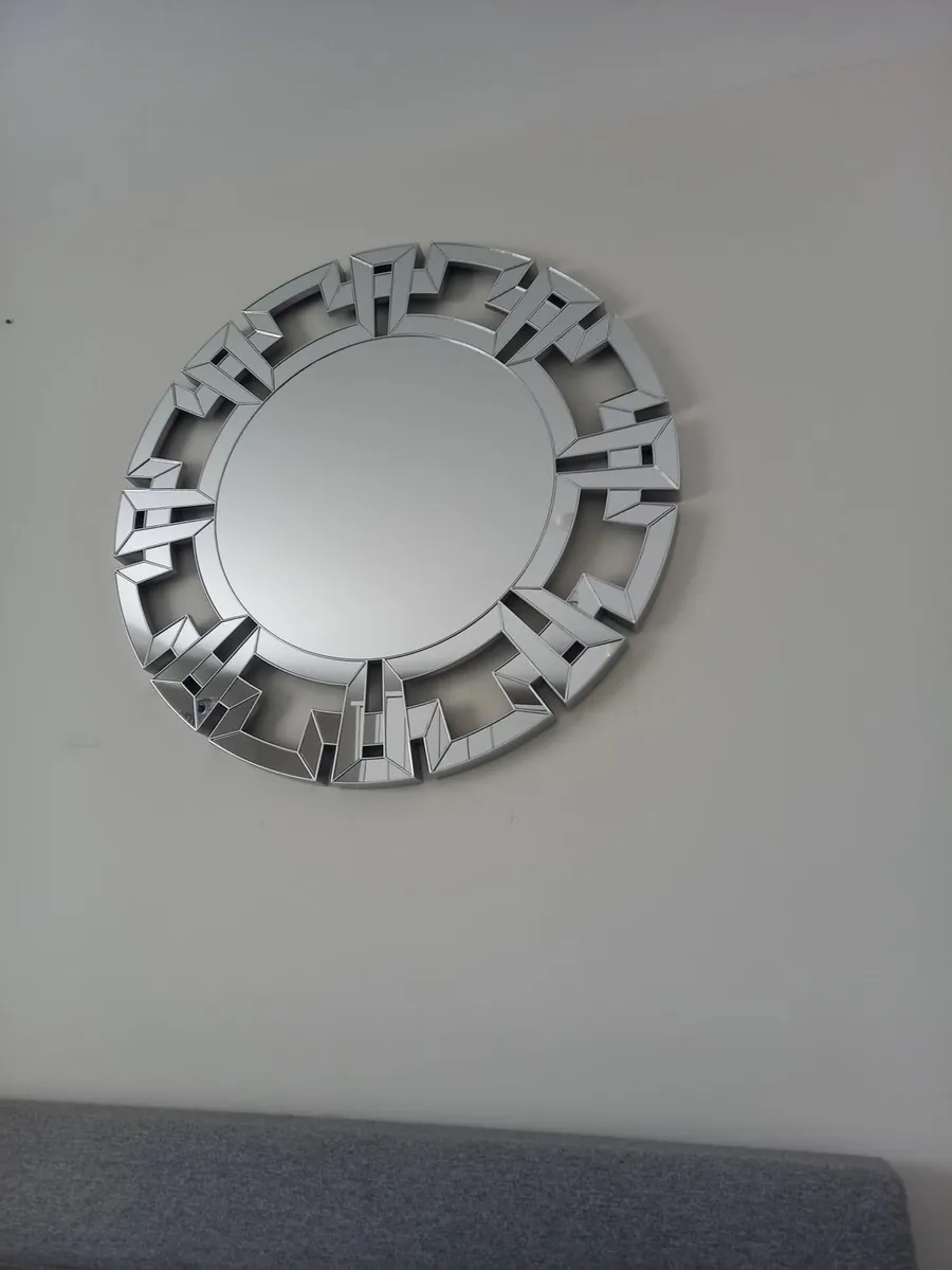 Mirror - Image 1