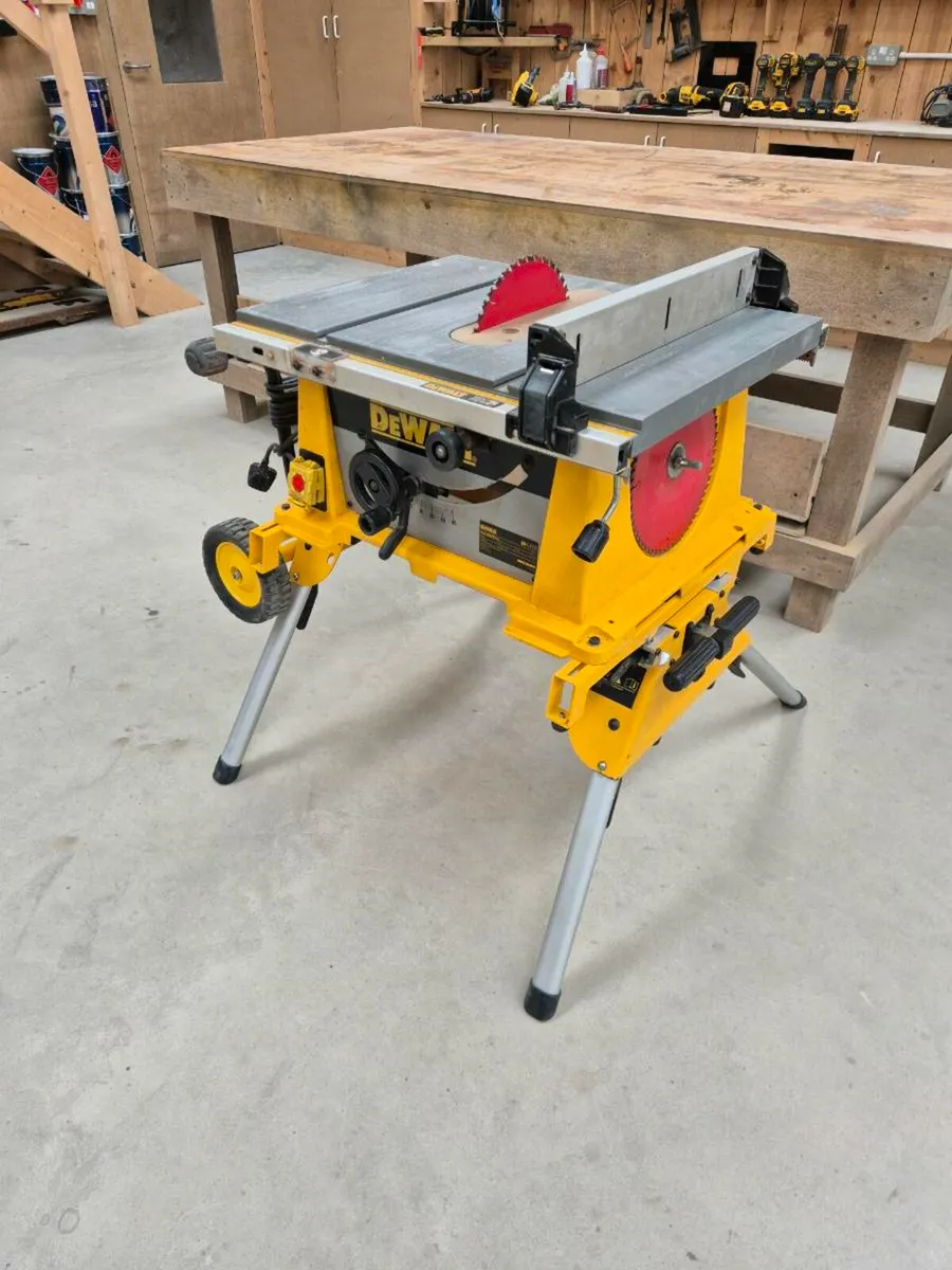 Dewalt D744 Table saw - Image 1