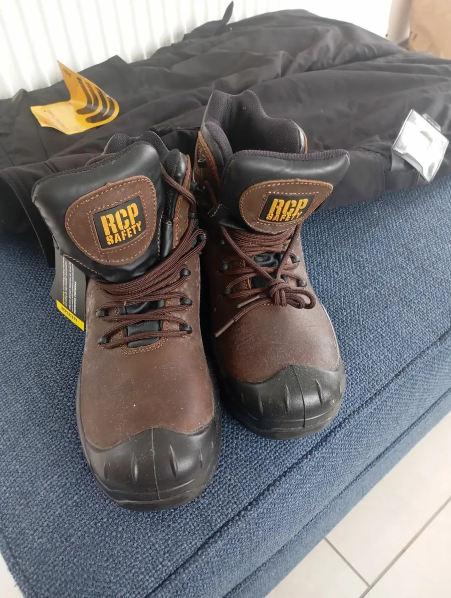 Work boots - Image 3
