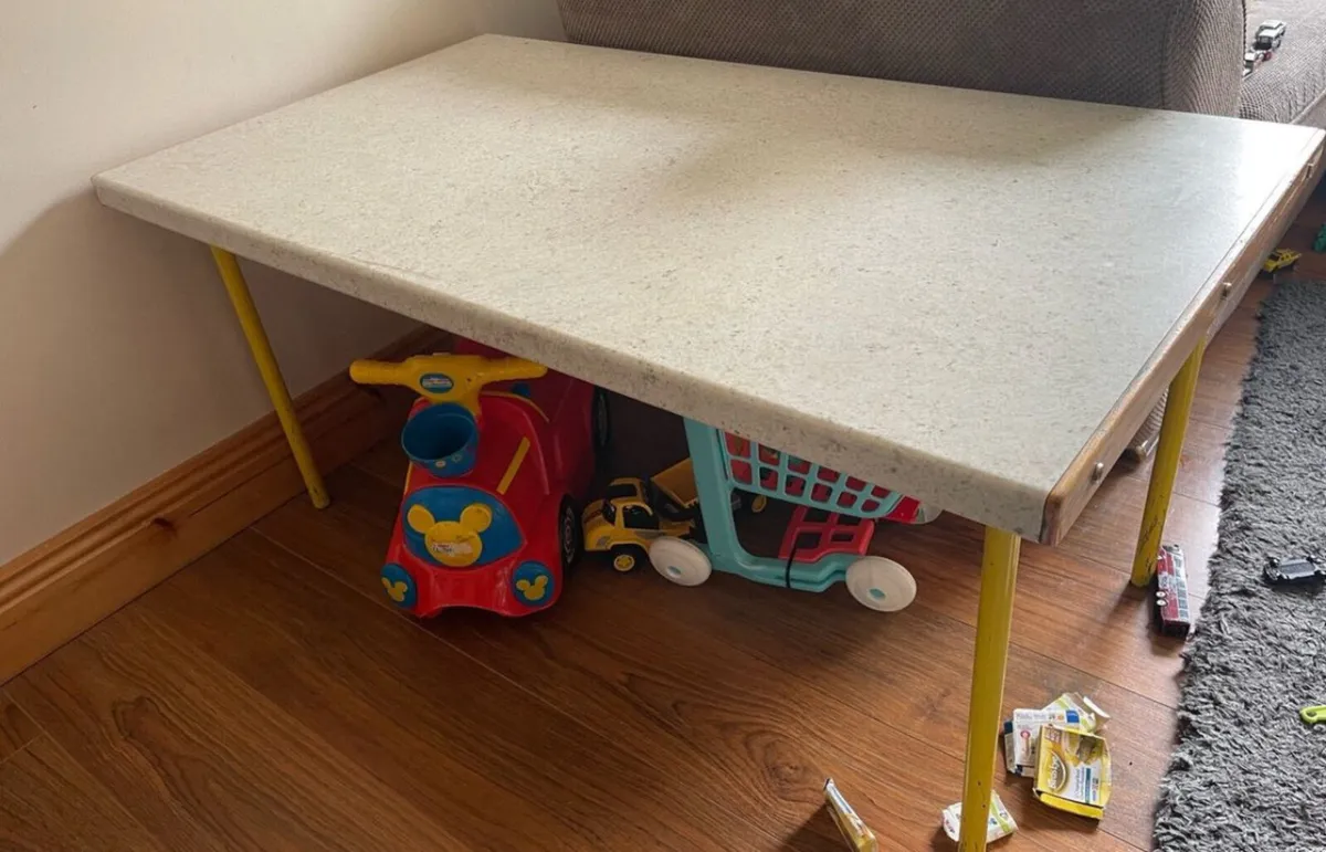 Free Child’s table