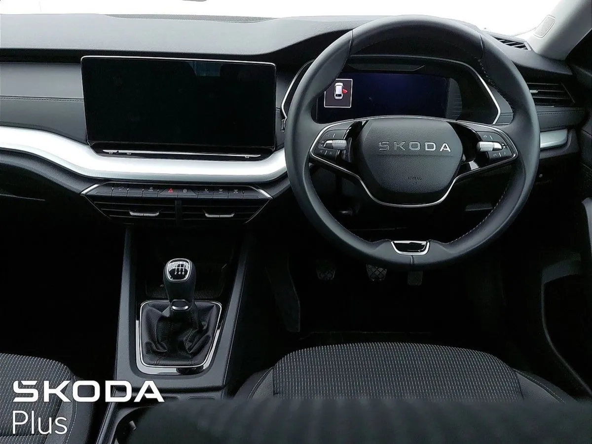 Skoda Octavia Combi Selection 2.0tdi 115HP - Image 2