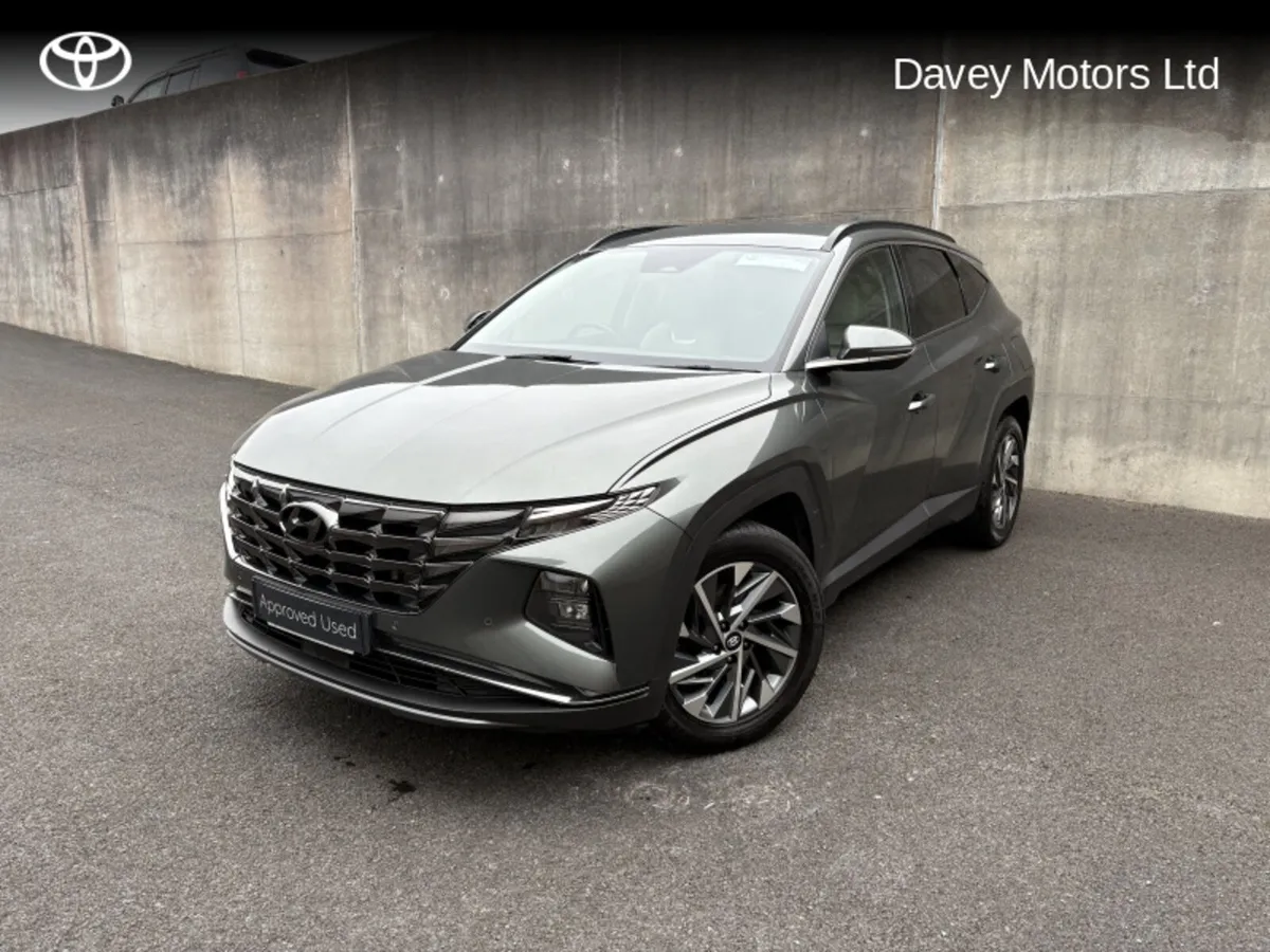 Hyundai Tucson IX35 EXECUTIVE PLUS DIESEL 5 5DR - Image 1