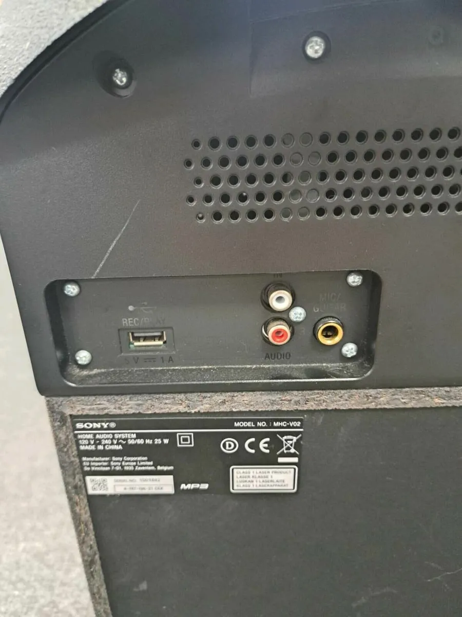 Sony BT Tower Speaker - Image 1