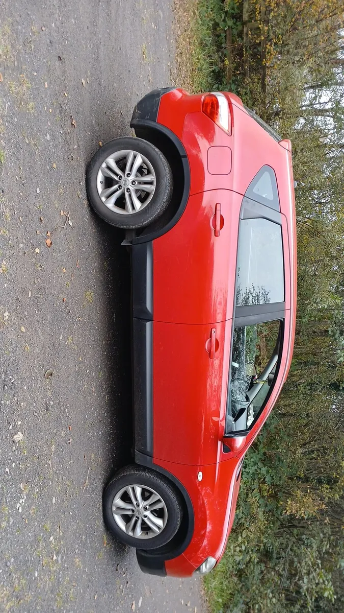 2012 nissan qashqai 1.6 diesel manual 5 seats  nct - Image 4