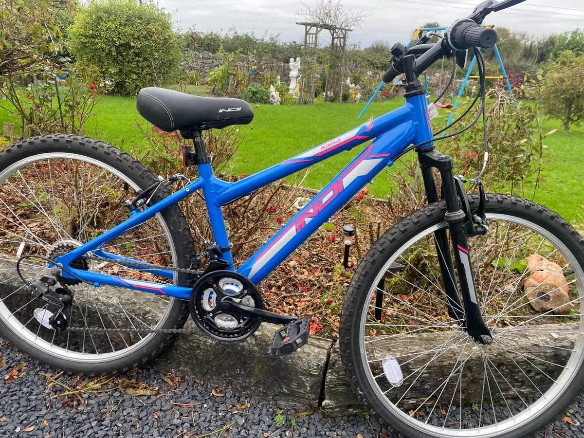 Girls bike - Image 1