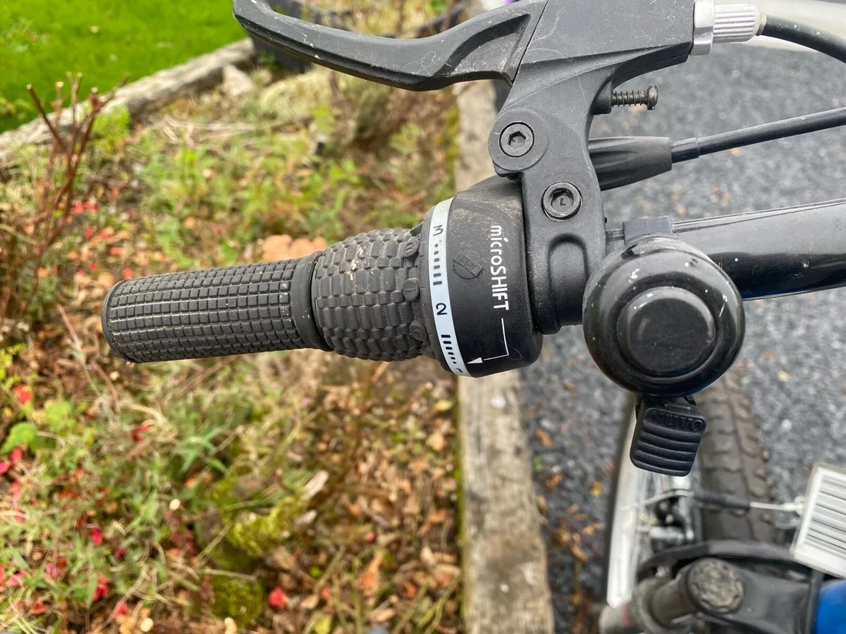 Girls bike - Image 3