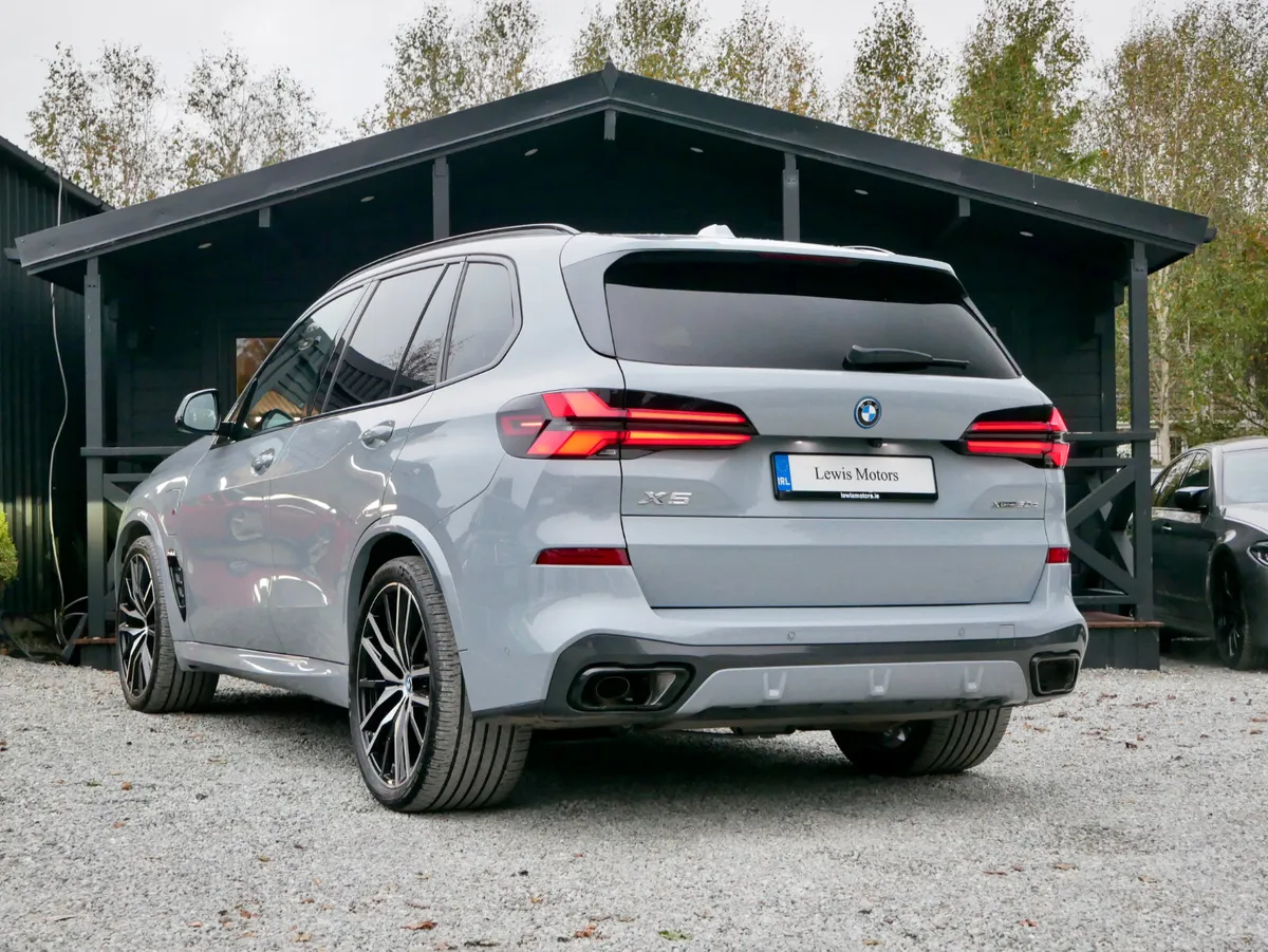 2025 BMW X5 50e M Sport 500BHP - Image 4