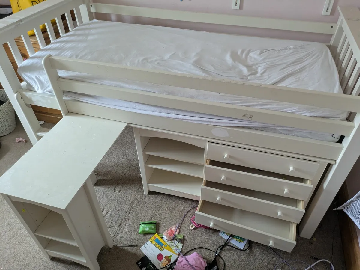 Childs bed - Image 4