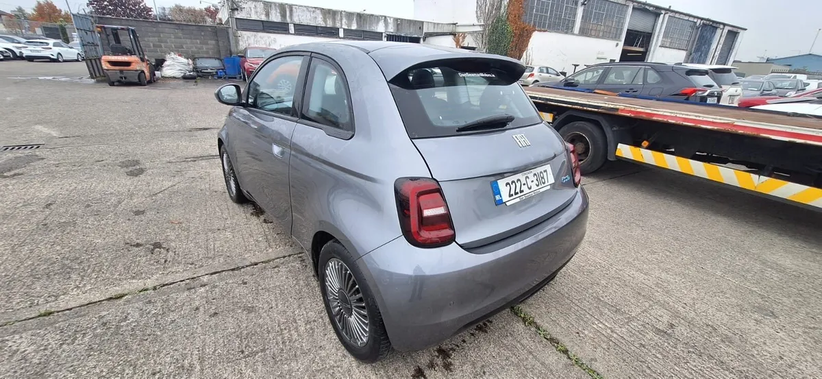 222 Fiat 500…Electric - Image 4
