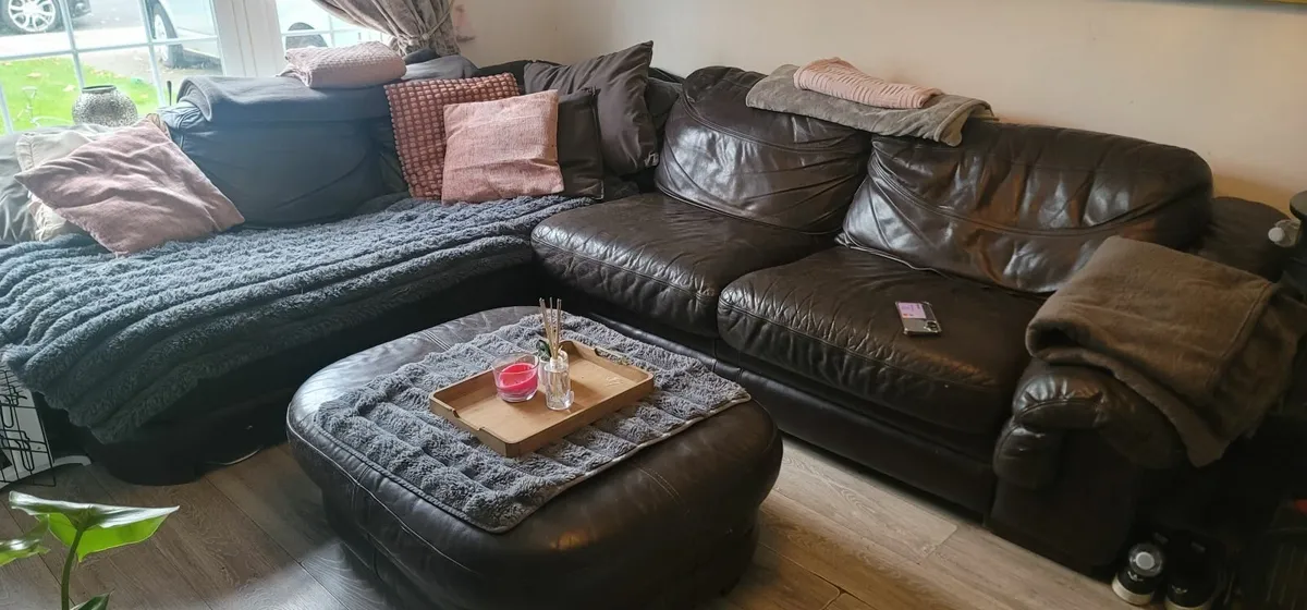Sofa - Image 4