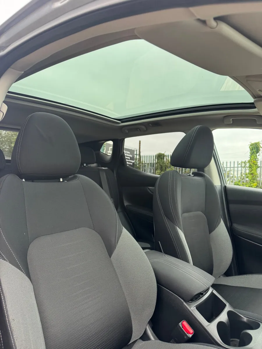 Nissan Qashqai 2017 top spec - Image 3