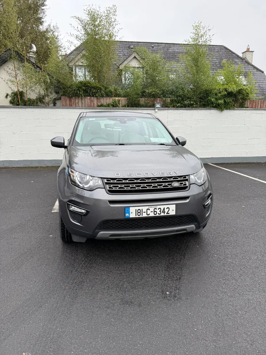 Discovery Sport - Image 1