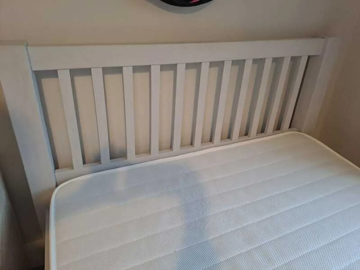 Double bed - Image 4