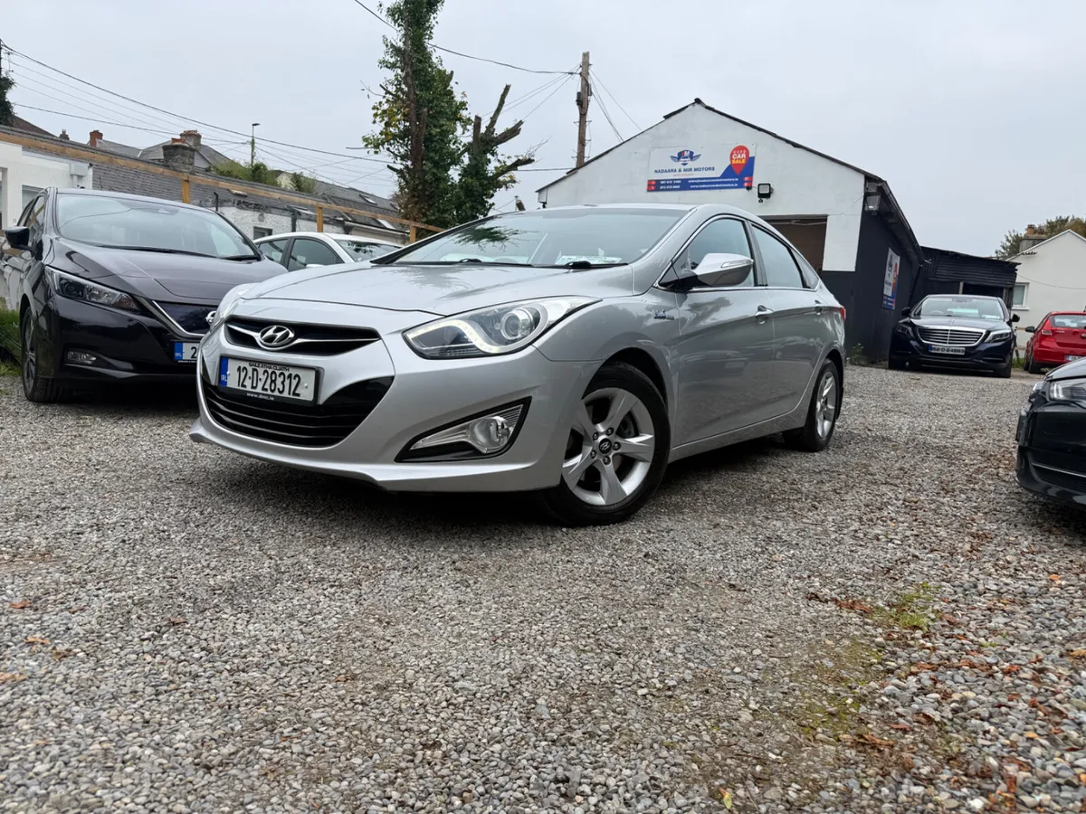 Hyundai i40 2012 - Image 2