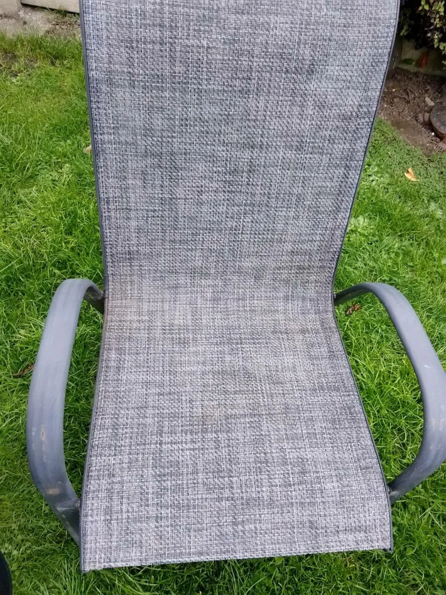 Garden table and chairs - Image 2