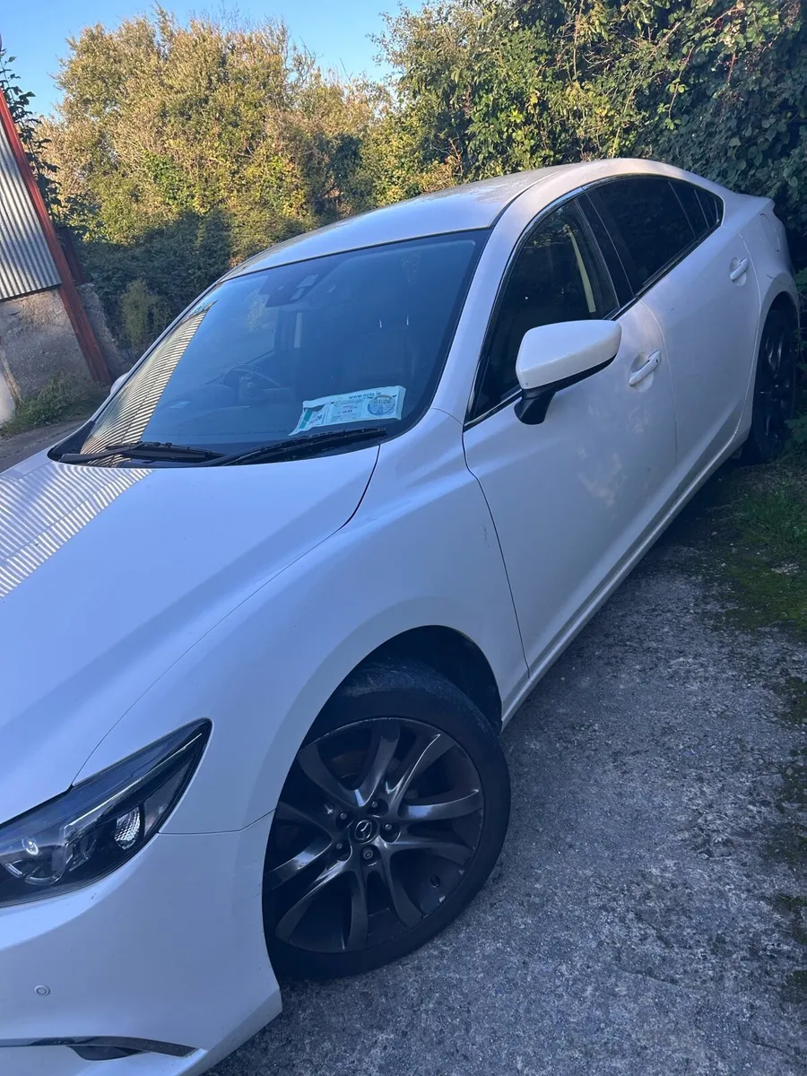 Car - Image 3