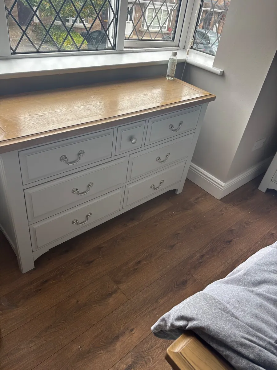 Georgia 7-Drawer Chest – EZ Living – Grey Oak / Na - Image 1