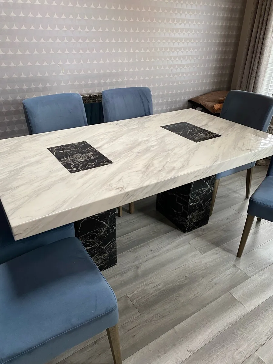 Marble Dinning table and 6 velvet chairs - Image 2