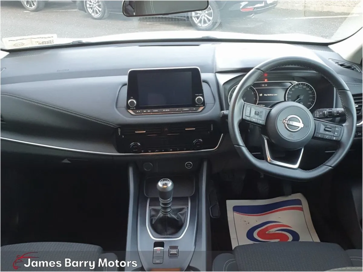 Nissan QASHQAI 1.3 PET Mild Hybrid SV - Image 3