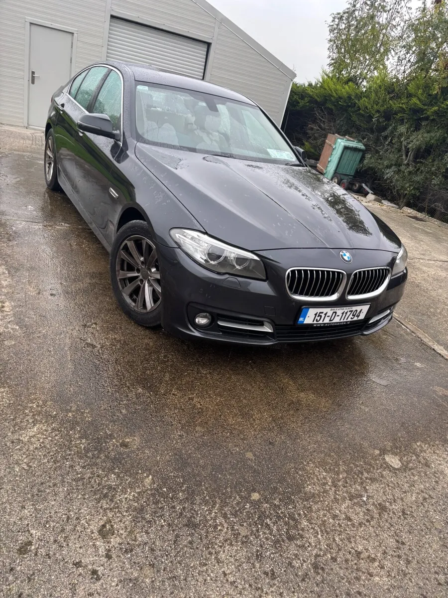 BMW 5-Series 2015 - Image 1