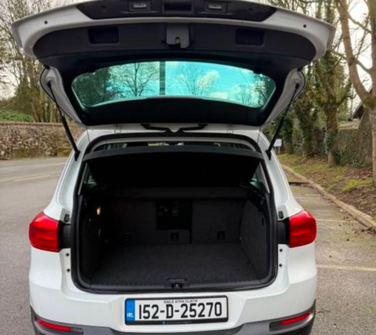 152 Volkswagen Tiguan White - Image 4