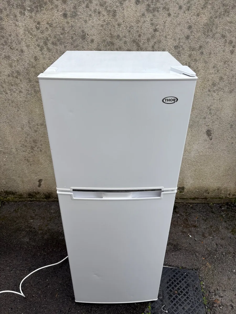 Fridge freezer - Image 4