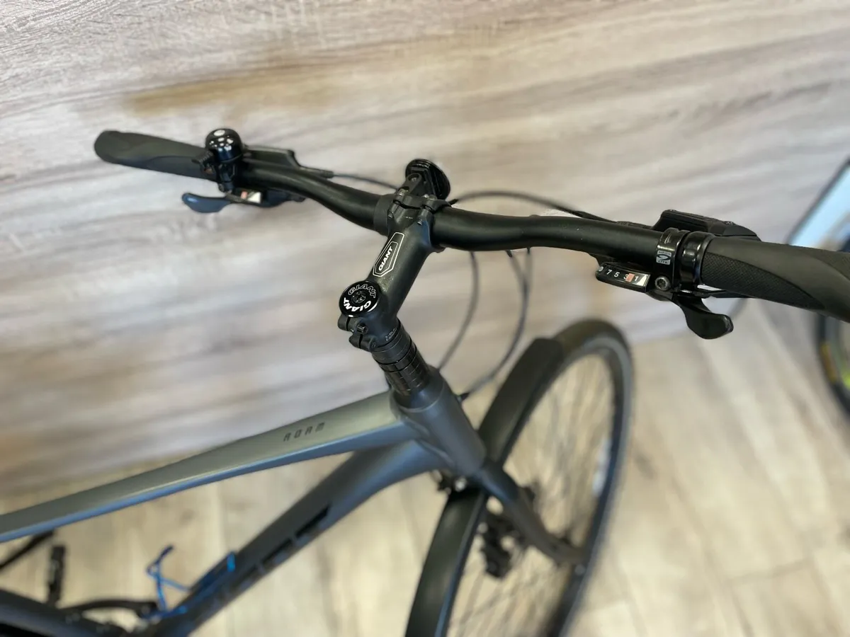 Giant roam 0 (like new) - Image 4