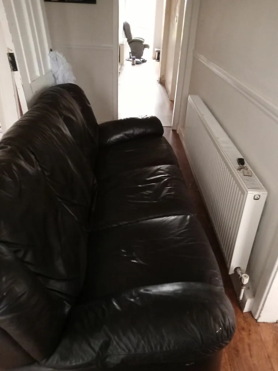 Couch - Image 1