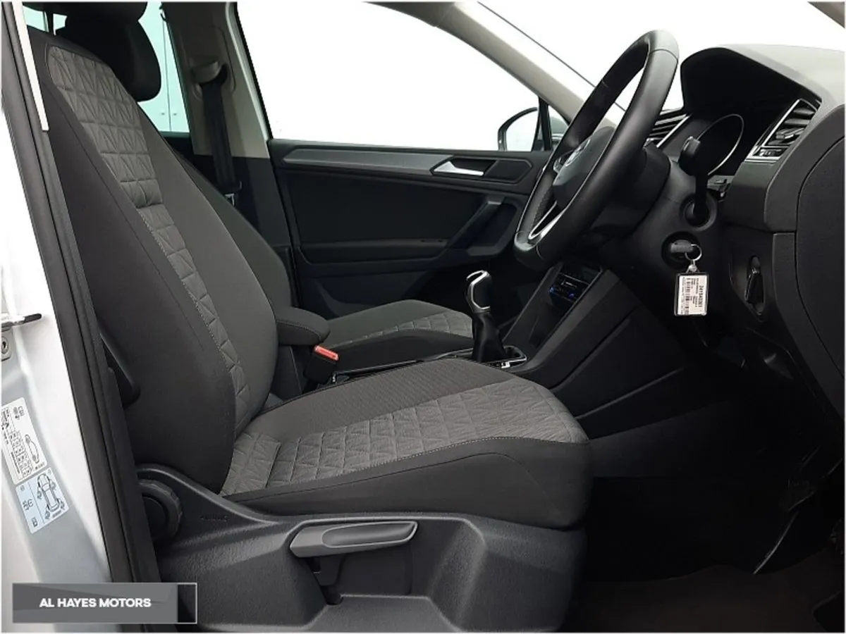Volkswagen Tiguan  life Edition 2.0 TDI 122HP - Image 4