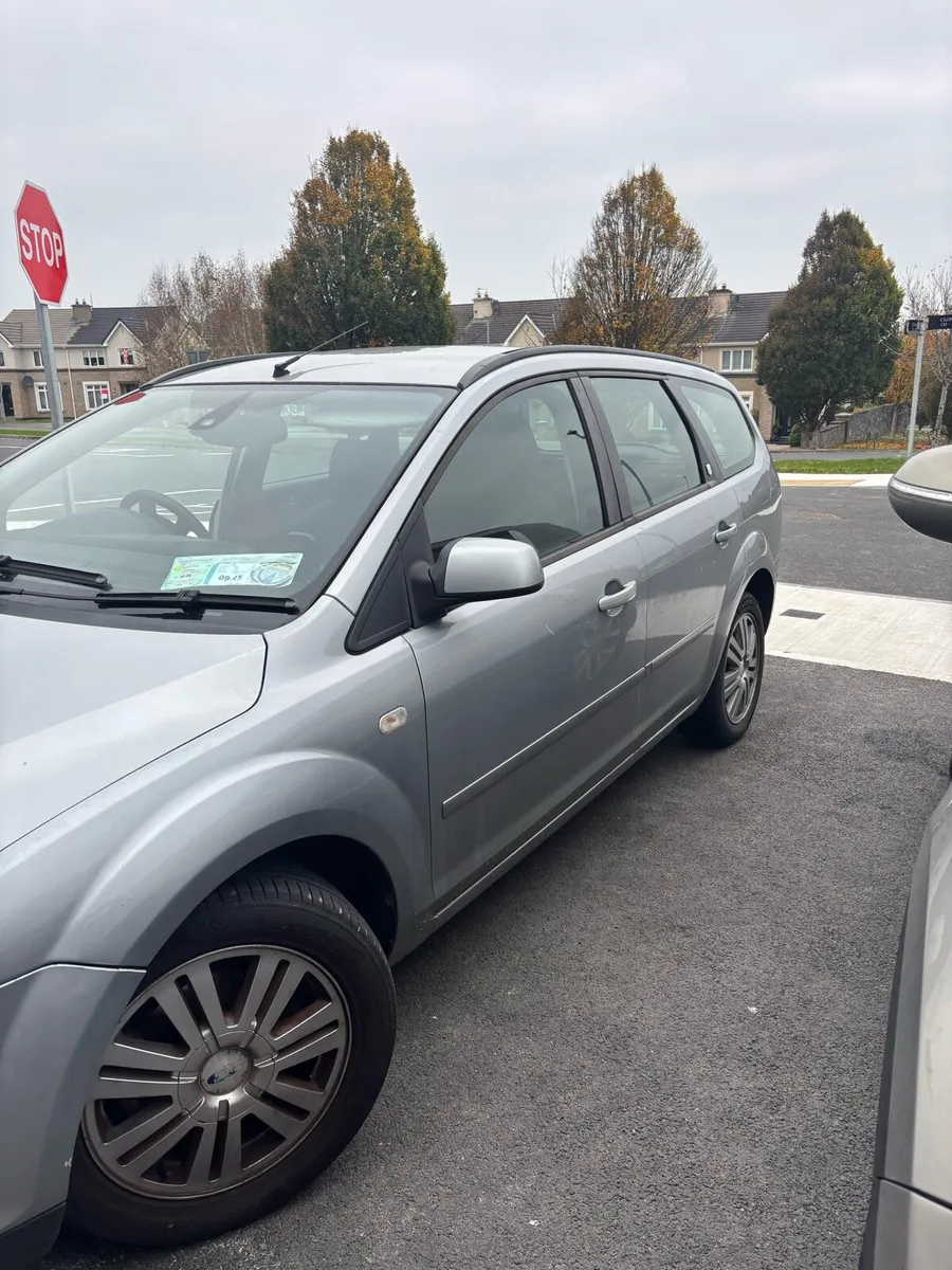 Ford focus GHIA - Image 4