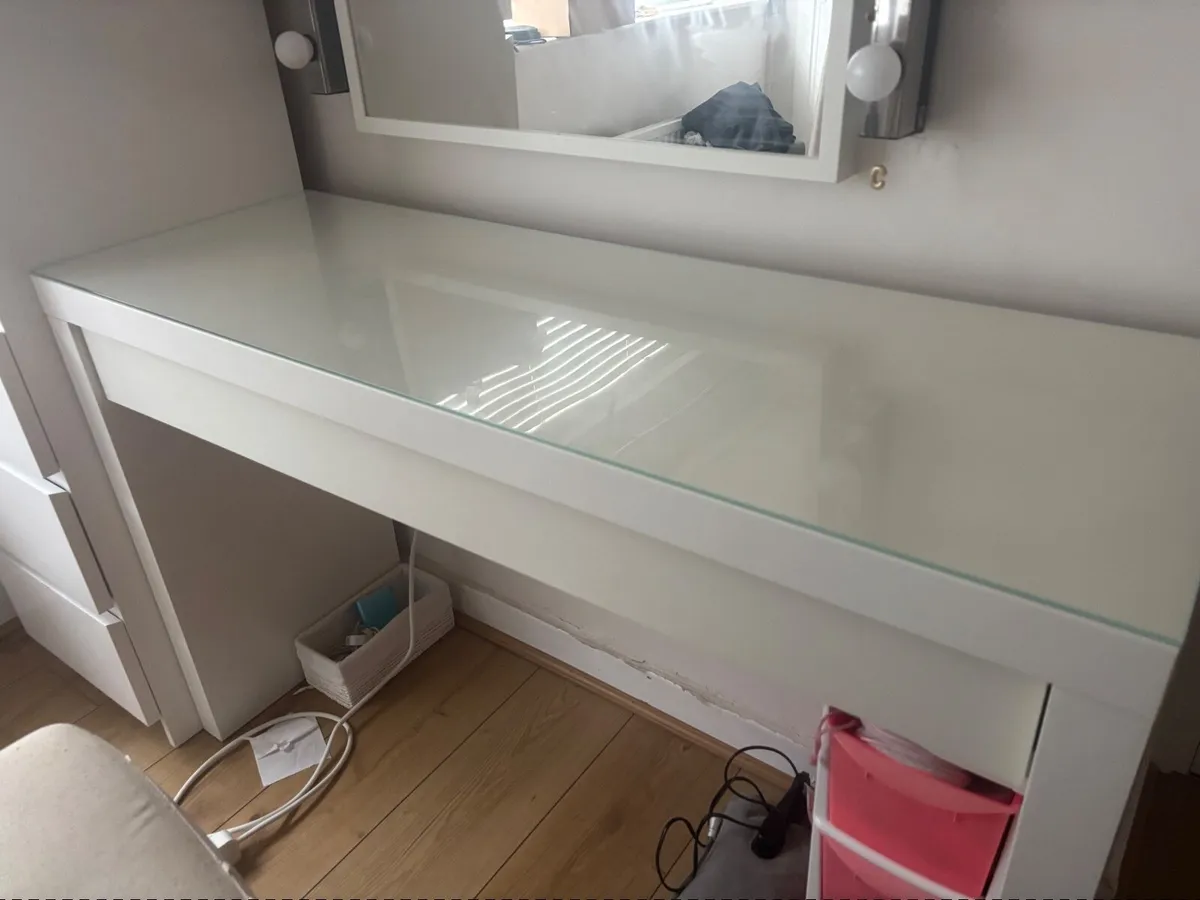 Dressing Table - Image 1