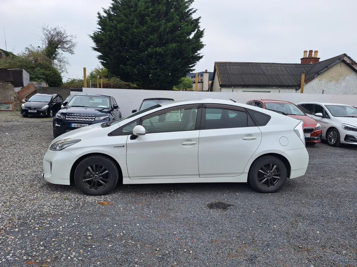 Toyota Prius 2014 | hybrid Self charging - Image 4