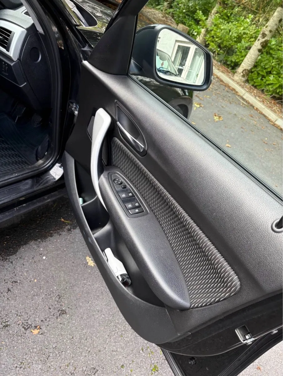 BMW 1 Series 2012 - Image 4
