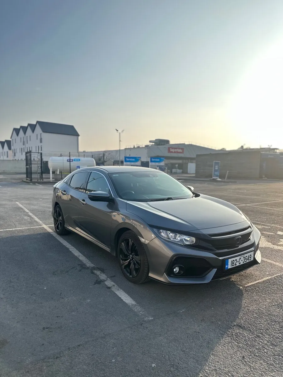 Honda Civic 2018 - Image 2