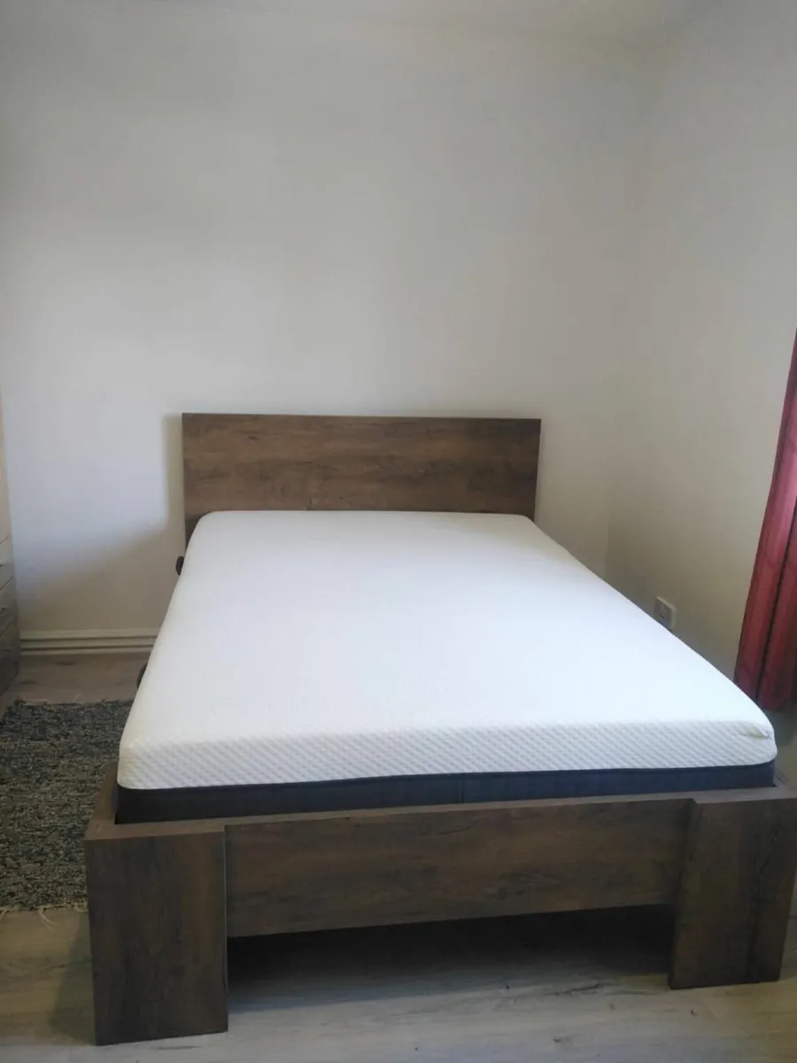 Beds and Wardrobe - Image 2