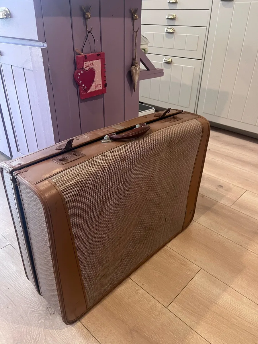 Vintage suitcases - Image 3