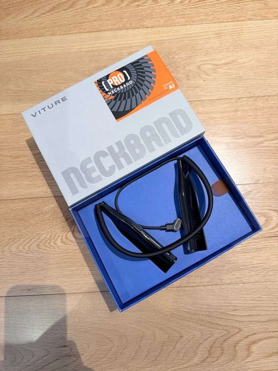 Viture Pro Neckband - Jet Black / 12gb Ram + 256gb Storage - Image 1