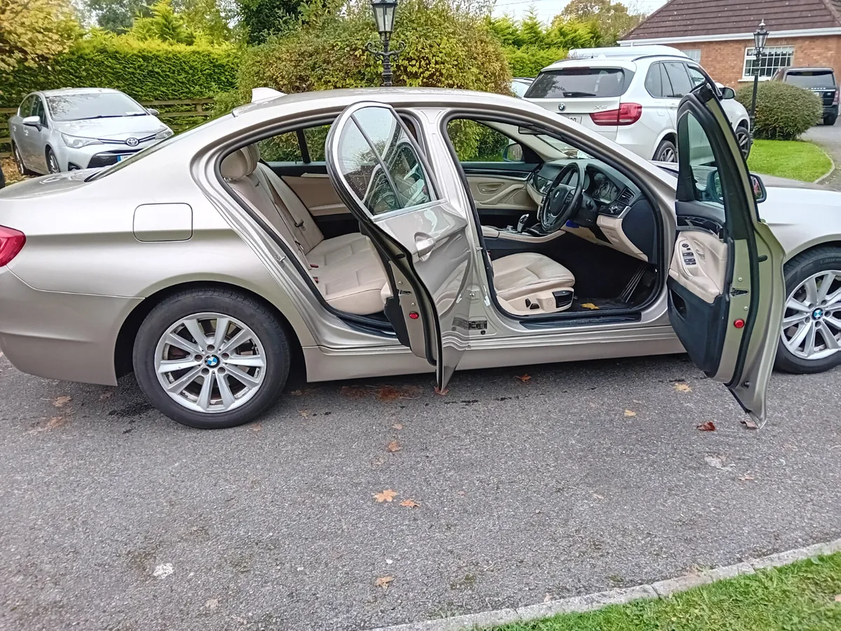 11 BMW 520D SE AUTO SALOON TO CLEAR - Image 4