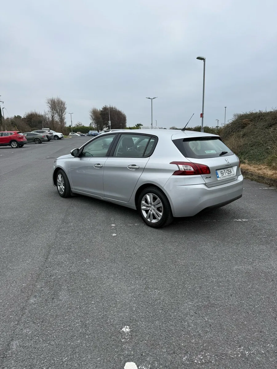 Peugeot 308 - Image 2