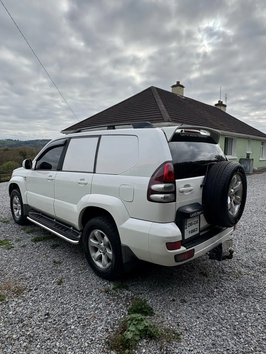 Toyota Landcruiser - Image 3