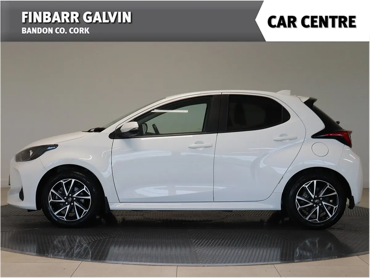 Yaris 1.5 Hybrid 5Dr Luna AUTO - Image 3