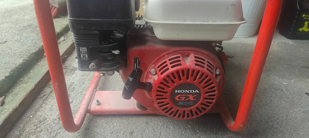 Honda generator - Image 2