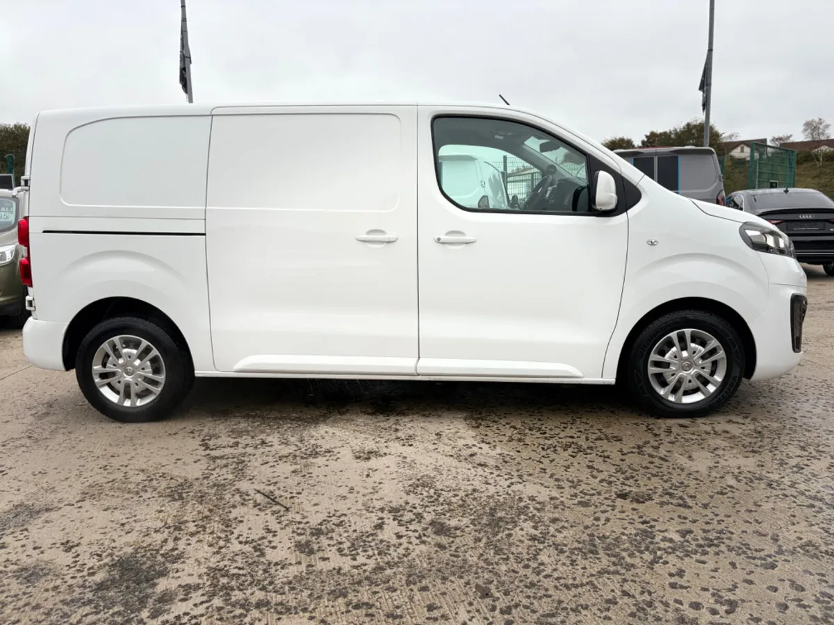 2021 VAUXHALL VIVARO SPORTIVE MODEL - Image 4