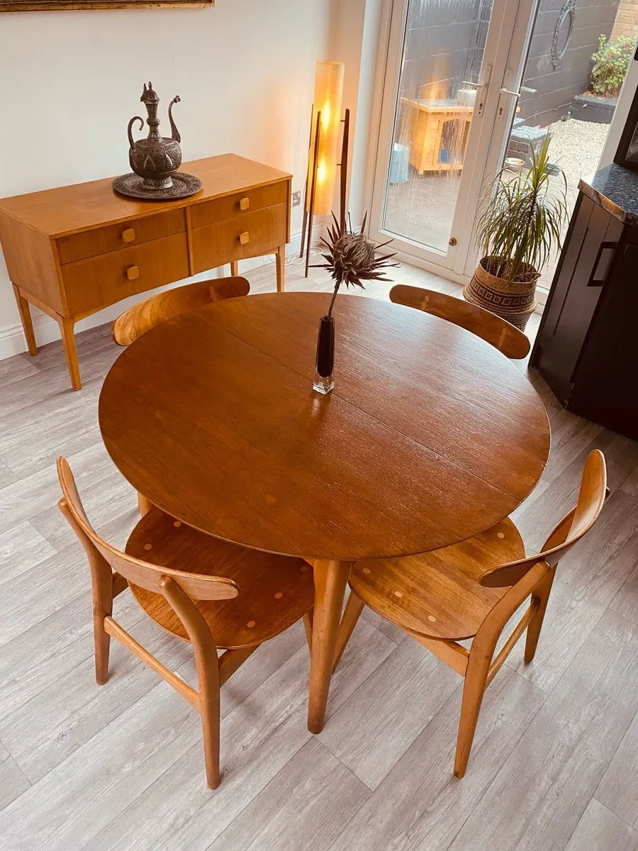 Mid Century Extendable Dining Table - Image 1