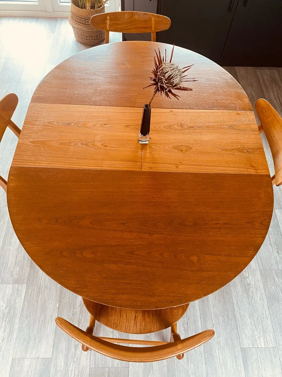 Mid Century Extendable Dining Table - Image 3