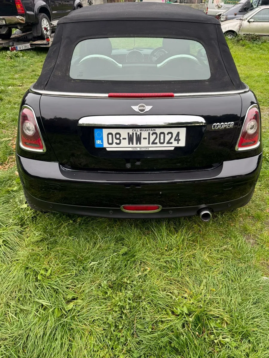 Mini Cooper convertible - Image 3