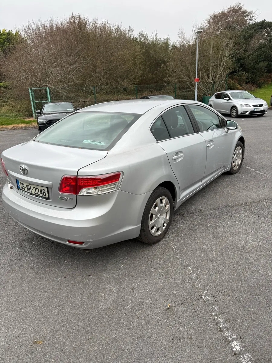 Toyota avensis - Image 3