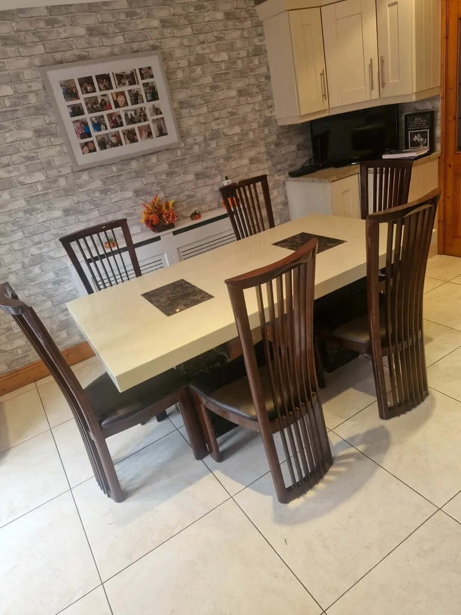 Kitchen table & 6 chairs - Image 1