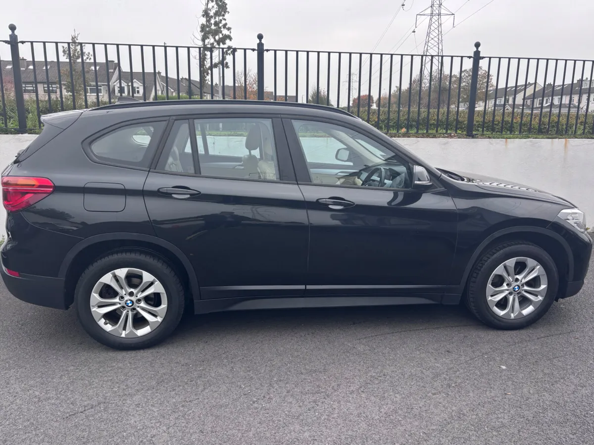 BMW X1 2.0 DIESEL CREAM LEATHER AUTOMATIC LOW KMS - Image 3